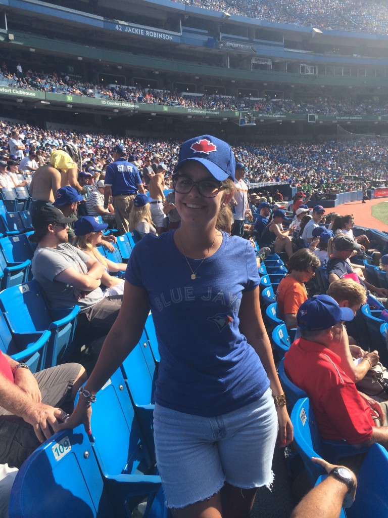 blue-jays-outfit