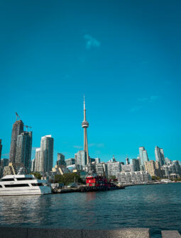 50 fun date ideas in Toronto in winter - Fringinto